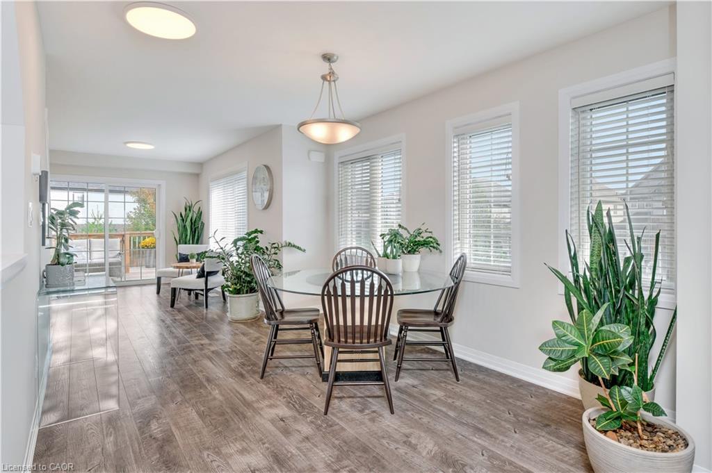 41 Sportsman Hill Street, Kitchener, ON - Indoor Photo Showing Dining Room