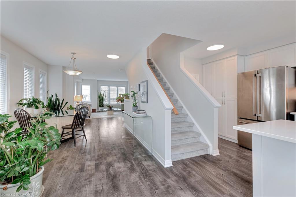 41 Sportsman Hill Street, Kitchener, ON - Indoor