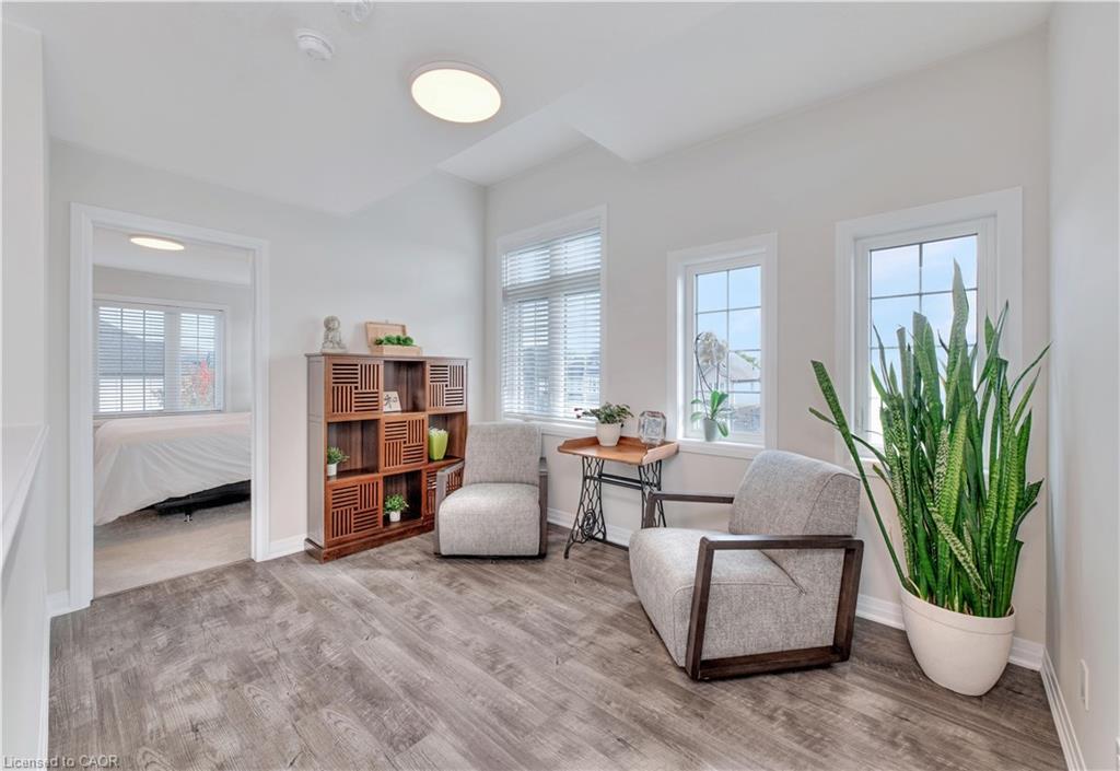 41 Sportsman Hill Street, Kitchener, ON - Indoor