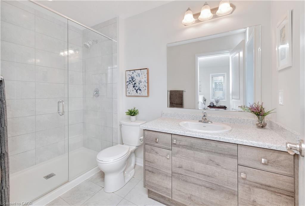 41 Sportsman Hill Street, Kitchener, ON - Indoor Photo Showing Bathroom