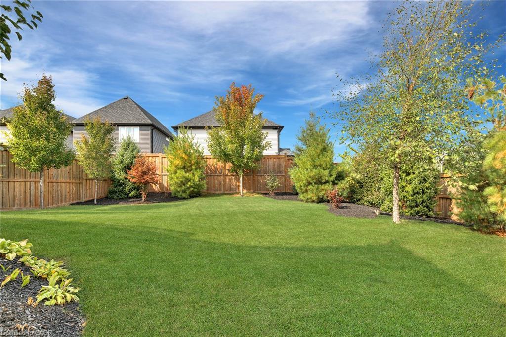 41 Sportsman Hill Street, Kitchener, ON - Outdoor