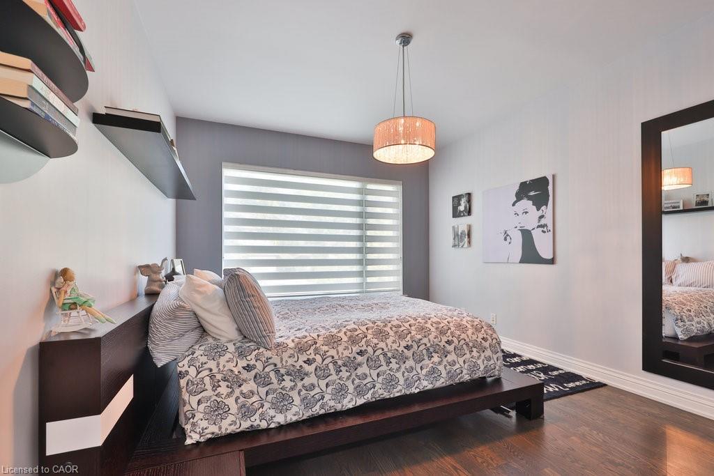 880 6Th Street, Mississauga, ON - Indoor Photo Showing Bedroom