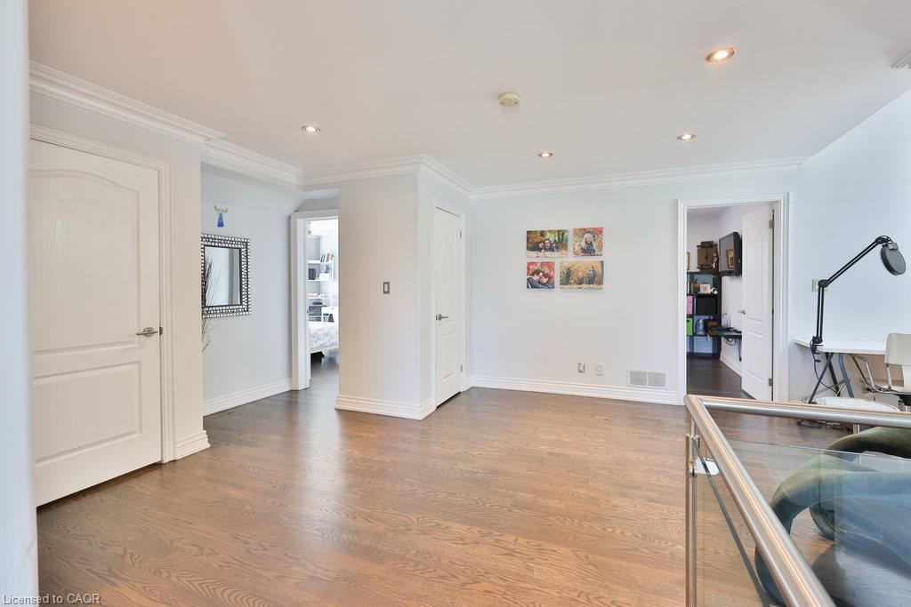 880 6Th Street, Mississauga, ON - Indoor