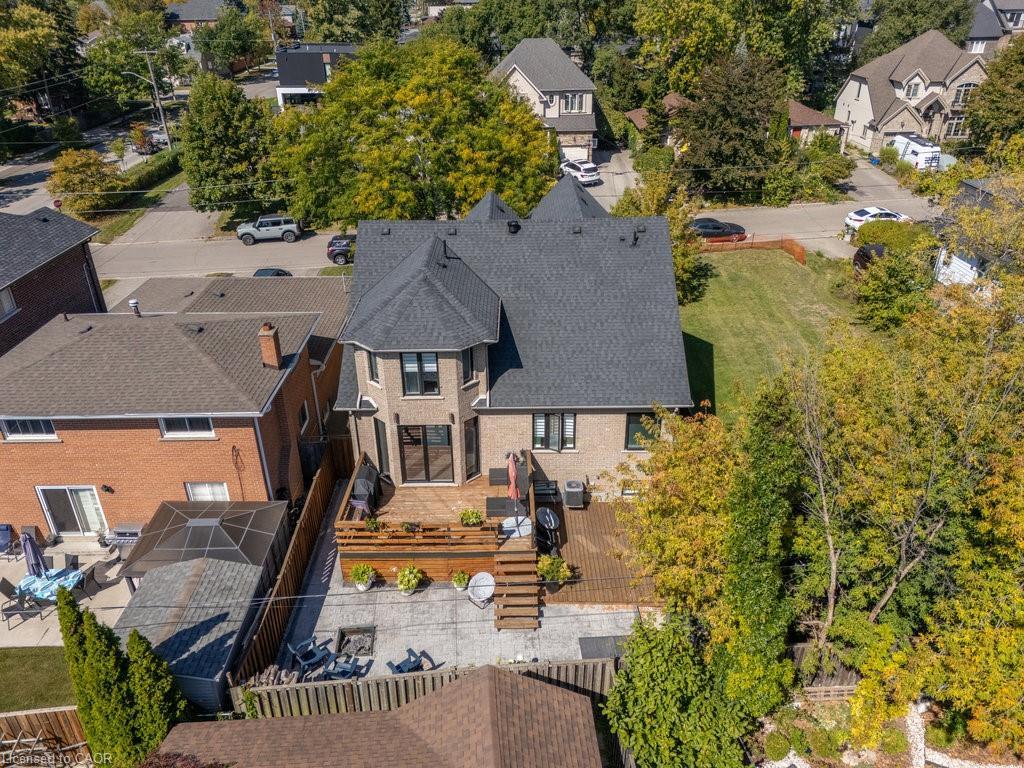 880 6Th Street, Mississauga, ON - Outdoor