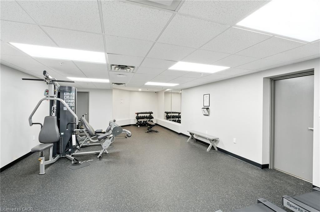 208-1201 North Shore Boulevard E, Burlington, ON - Indoor Photo Showing Gym Room