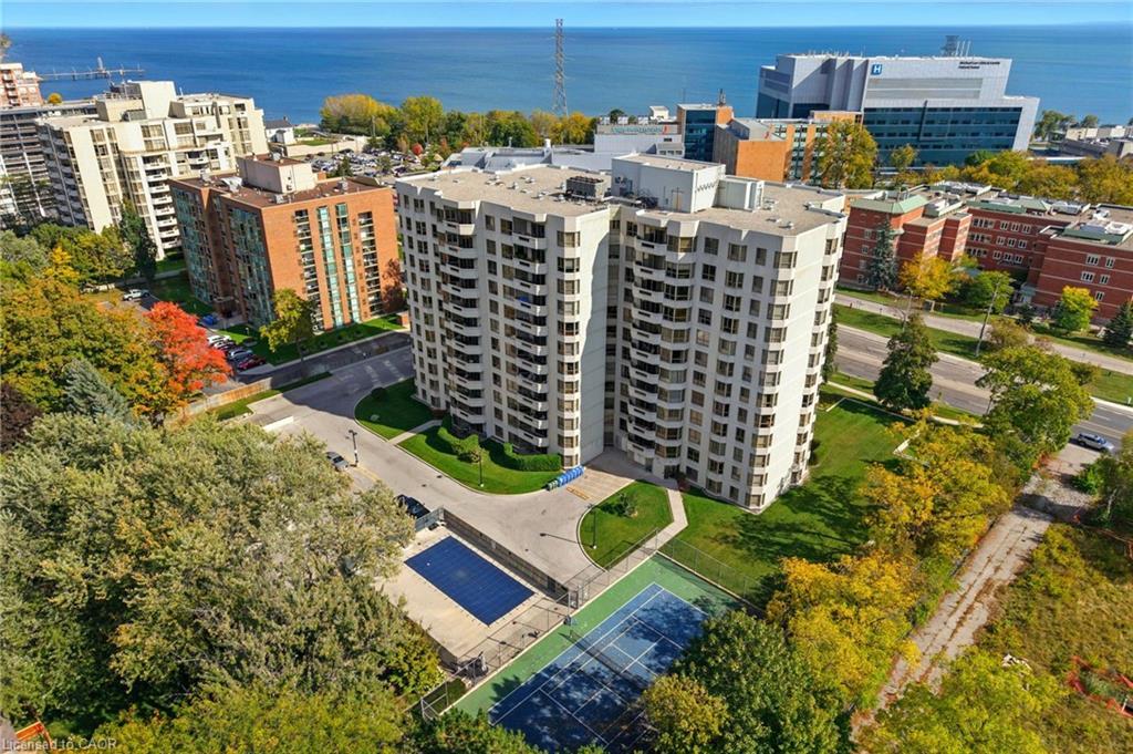 208-1201 North Shore Boulevard E, Burlington, ON - Outdoor With Body Of Water With View