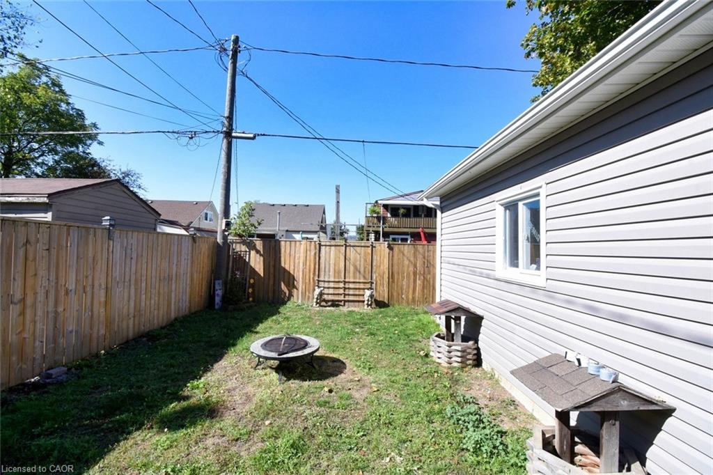 53 Seventh Avenue, Brantford, ON - Outdoor