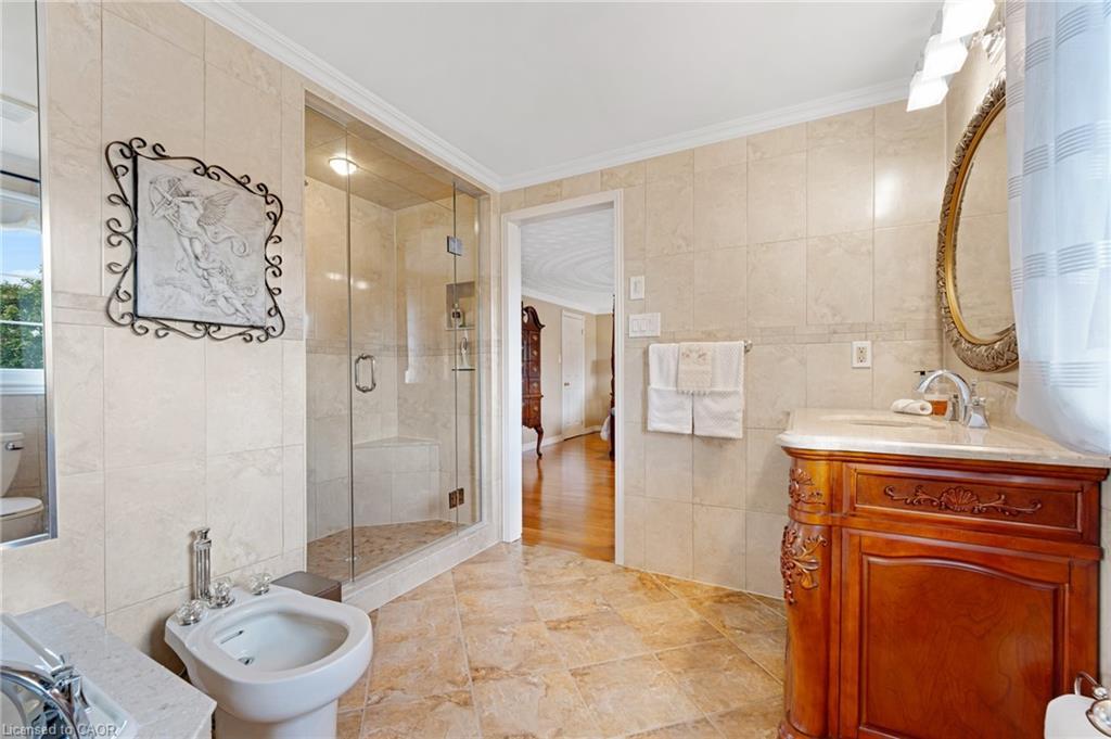 228 Michener Crescent, Kitchener, ON - Indoor Photo Showing Bathroom