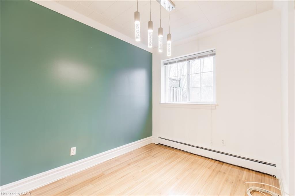 110-20 John Street, Grimsby, ON - Indoor Photo Showing Other Room