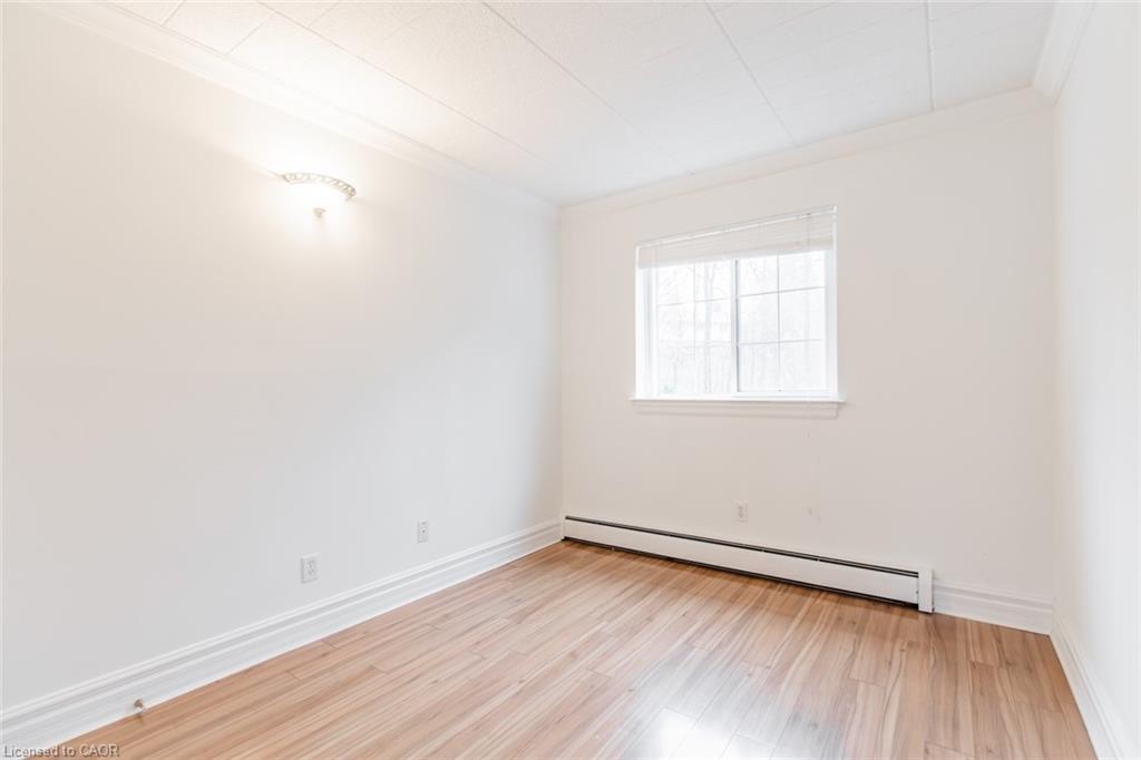 110-20 John Street, Grimsby, ON - Indoor Photo Showing Other Room