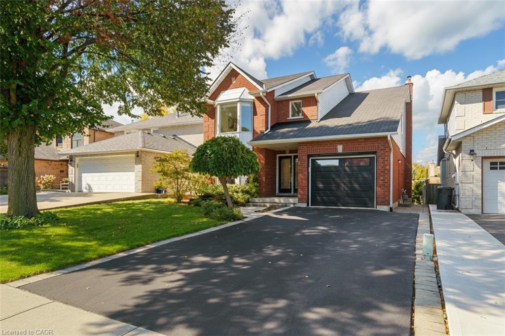 43 Glenayr Street, Hamilton, ON - Outdoor With Facade