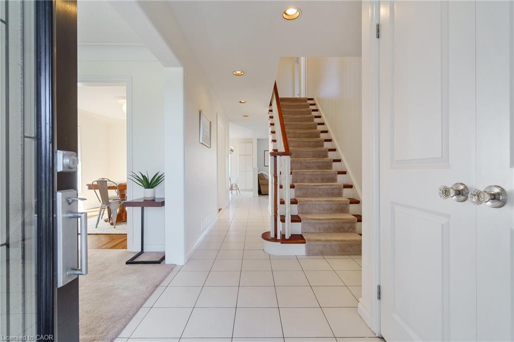 43 Glenayr Street, Hamilton, ON - Indoor Photo Showing Other Room