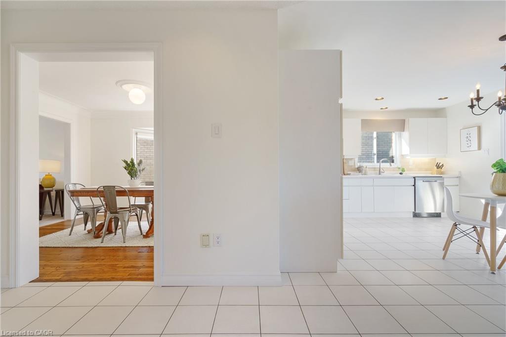 43 Glenayr Street, Hamilton, ON - Indoor