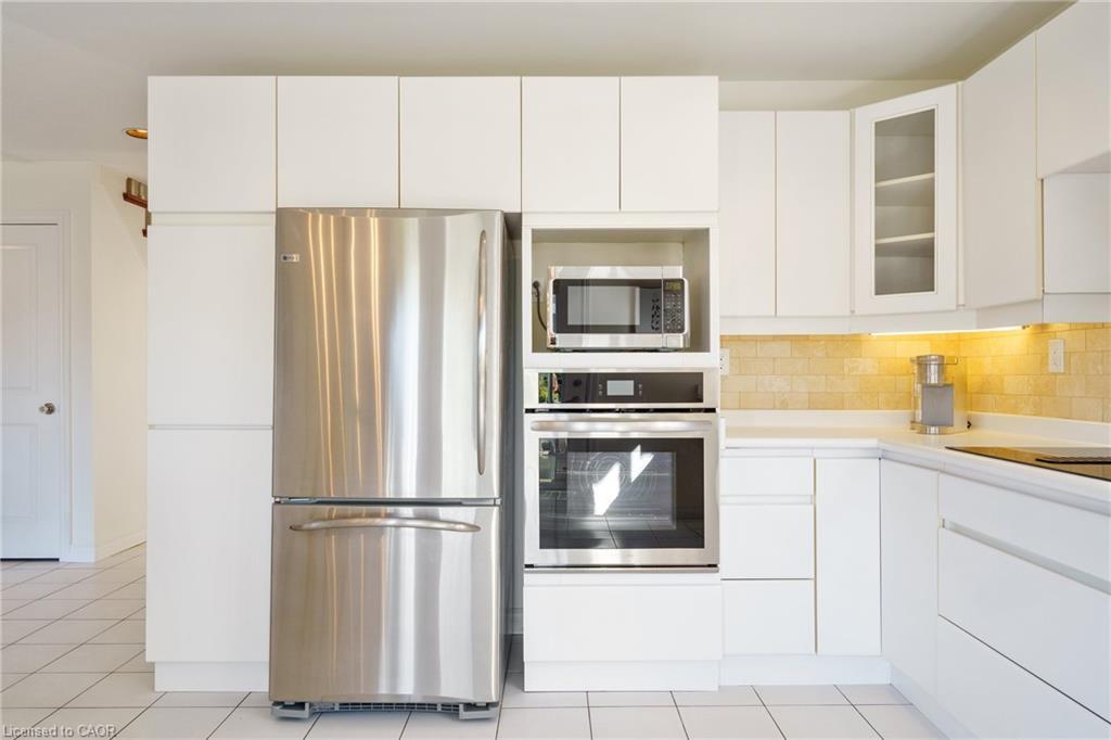 43 Glenayr Street, Hamilton, ON - Indoor Photo Showing Kitchen With Stainless Steel Kitchen