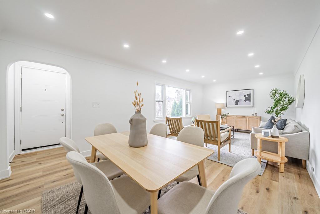 A-14 Woodbine Avenue, St. Catharines, ON - Indoor Photo Showing Dining Room