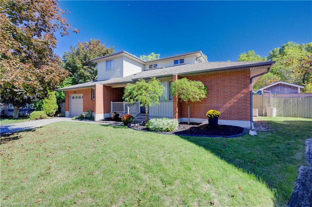 26 Esther Avenue, Cambridge, ON - Outdoor