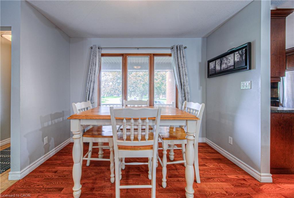 26 Esther Avenue, Cambridge, ON - Indoor Photo Showing Other Room