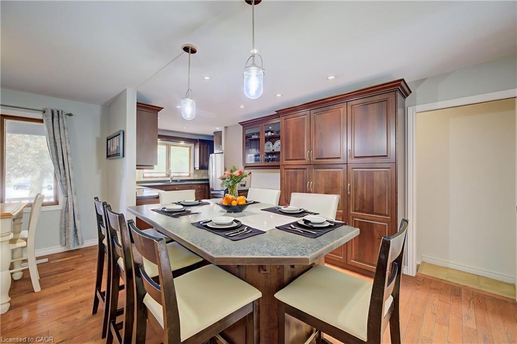 26 Esther Avenue, Cambridge, ON - Indoor Photo Showing Dining Room