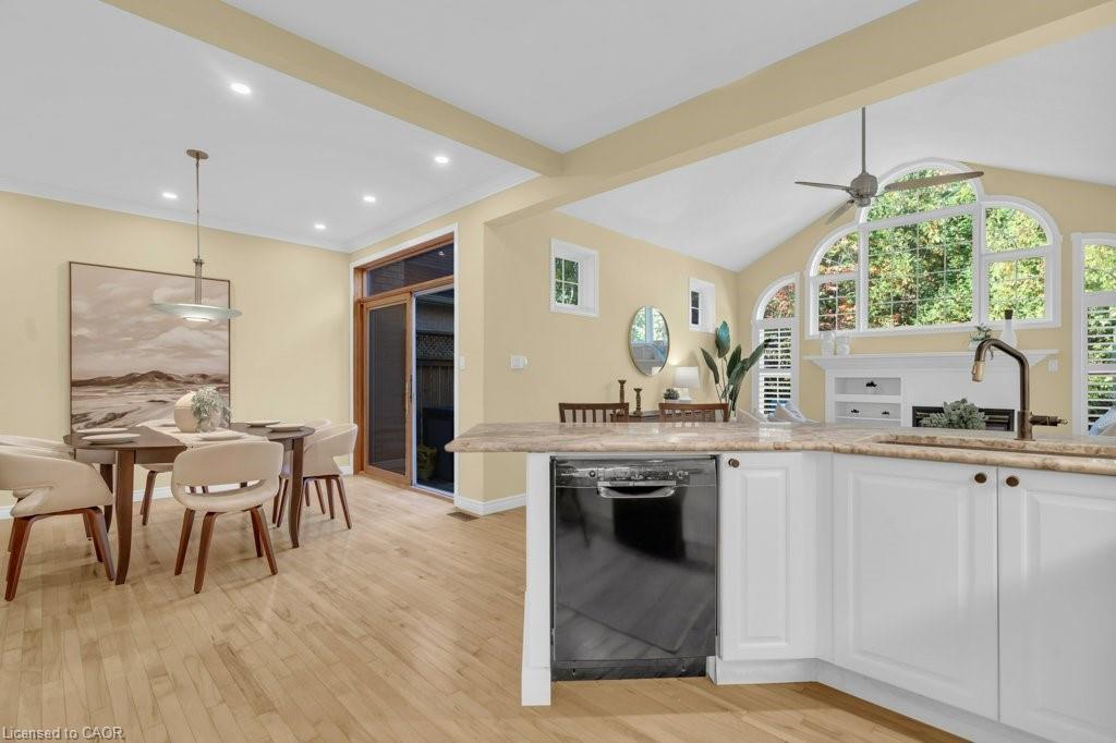 589 Winterburg Walk, Waterloo, ON - Indoor