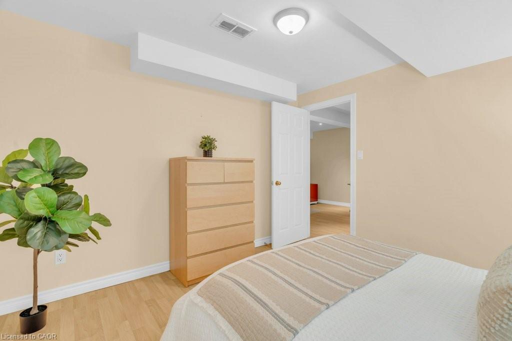589 Winterburg Walk, Waterloo, ON - Indoor Photo Showing Bedroom