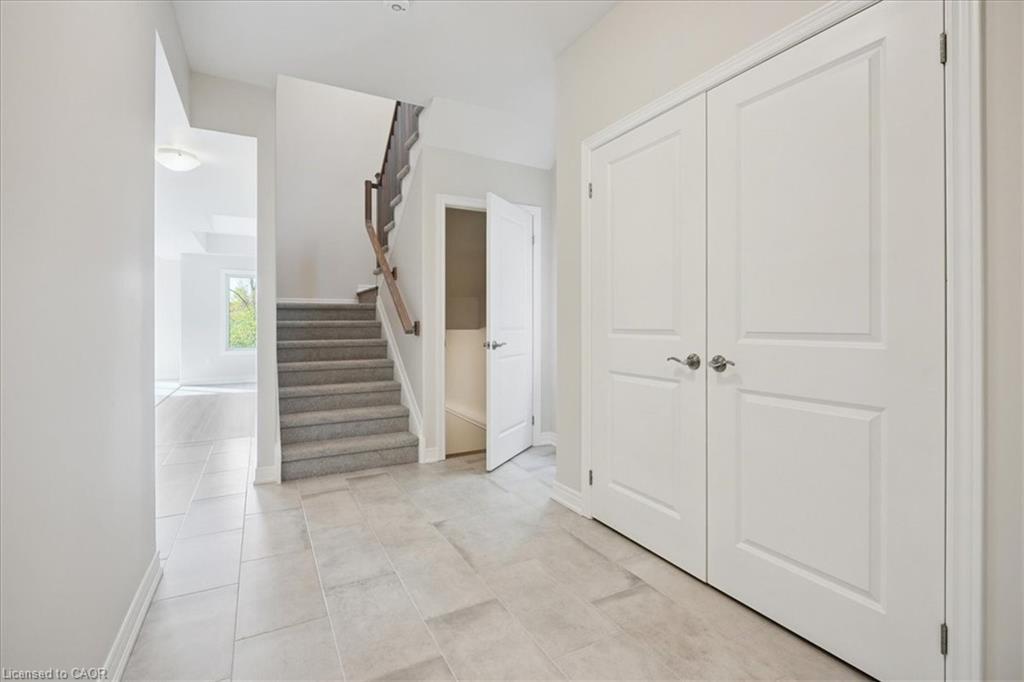 52 Wilson Drive, Thorold, ON - Indoor Photo Showing Other Room