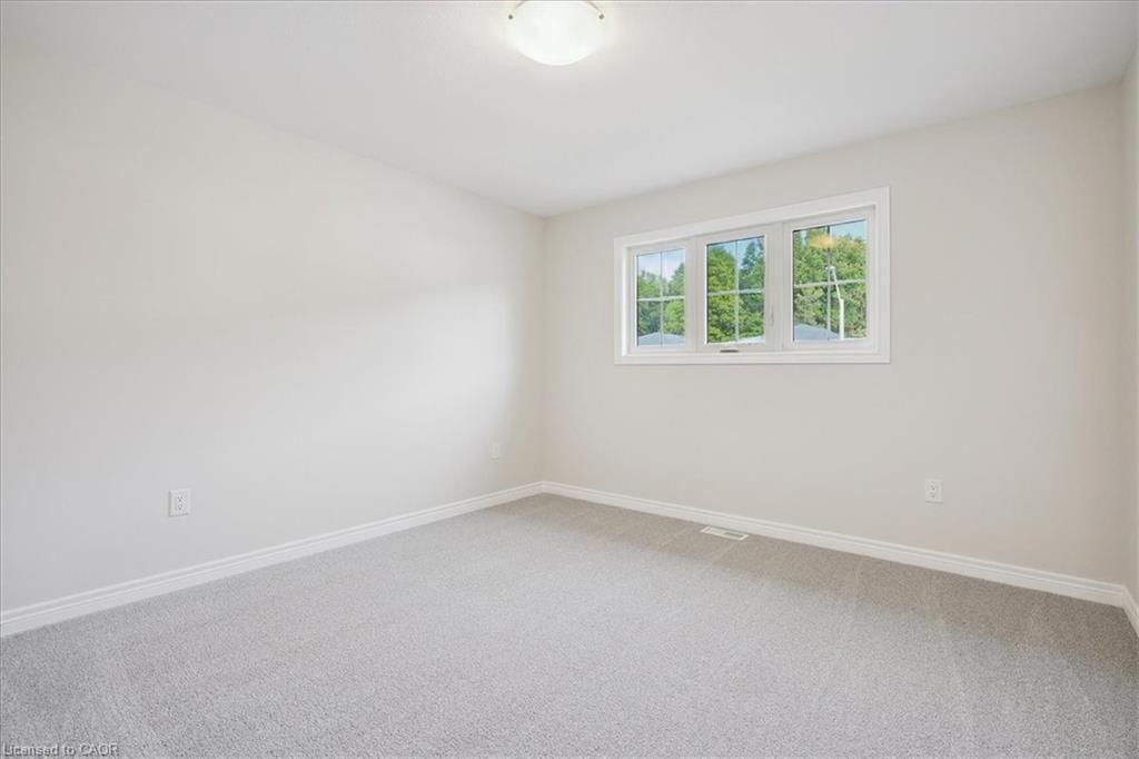 52 Wilson Drive, Thorold, ON - Indoor Photo Showing Other Room