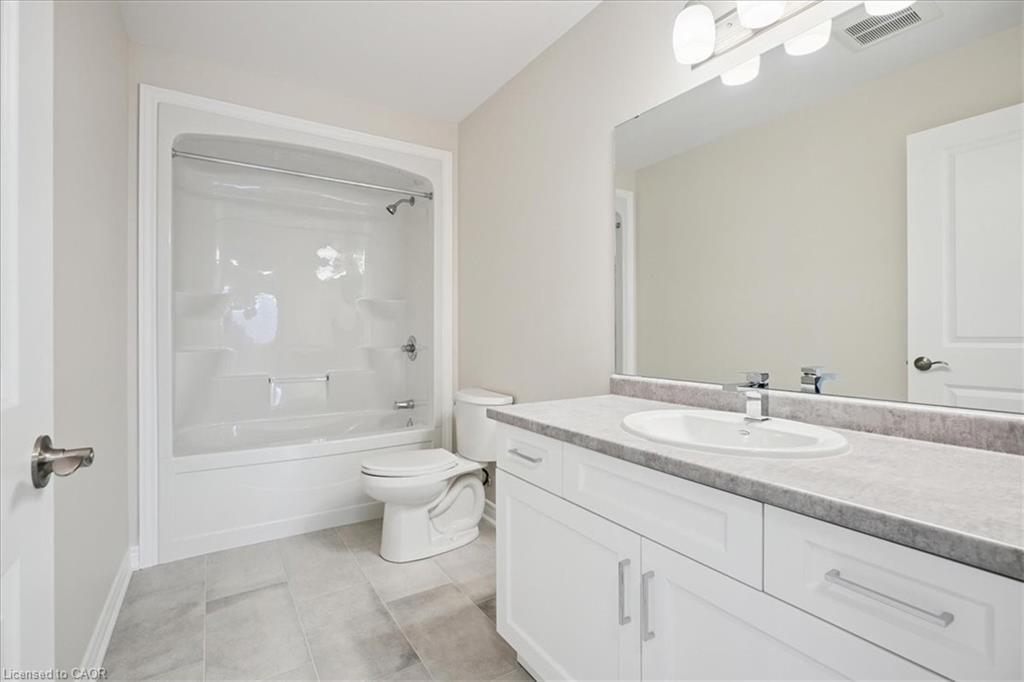 52 Wilson Drive, Thorold, ON - Indoor Photo Showing Bathroom