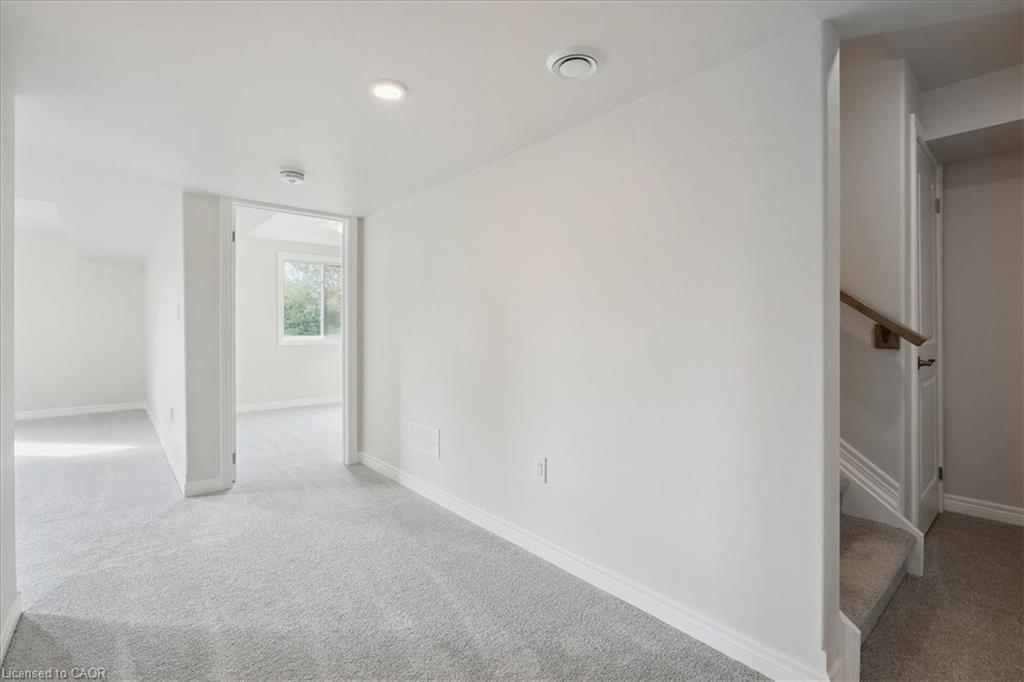 52 Wilson Drive, Thorold, ON - Indoor Photo Showing Other Room