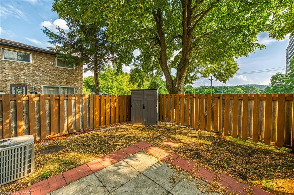 18 Riverdale Drive, Hamilton, ON - Outdoor