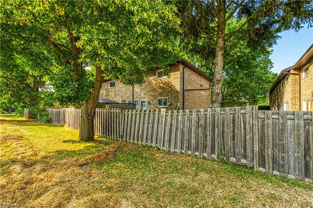 18 Riverdale Drive, Hamilton, ON - Outdoor