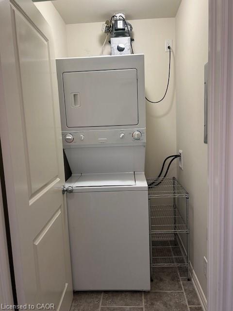 211-5327 Upper Middle Road, Burlington, ON - Indoor Photo Showing Laundry Room