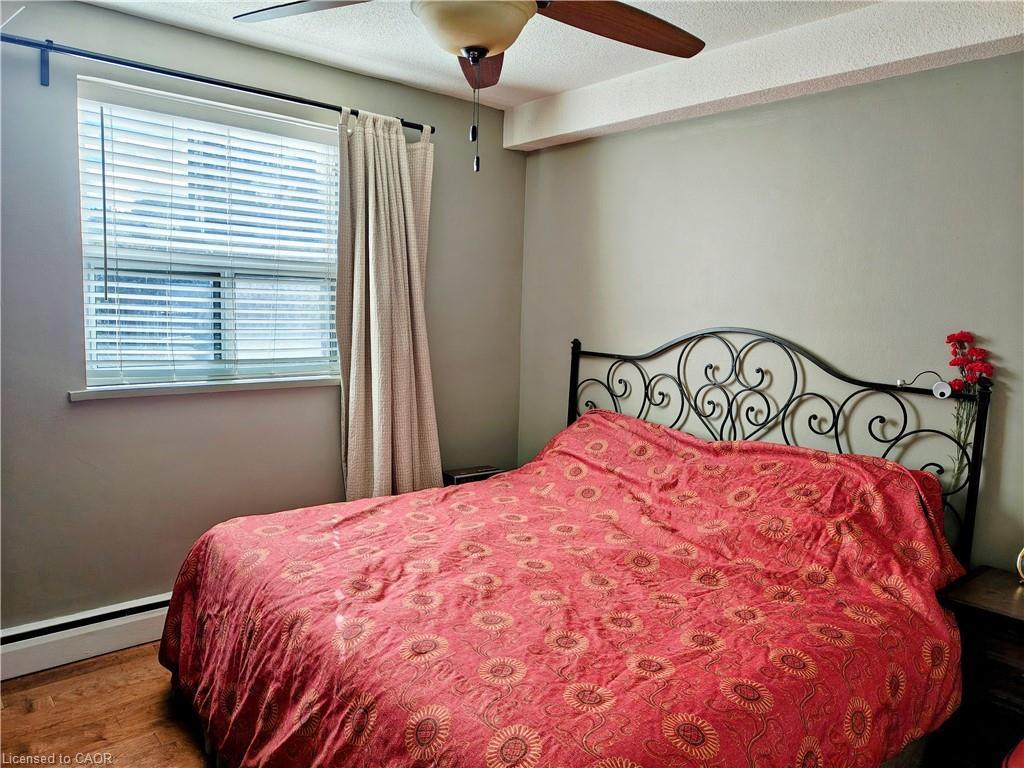 103-81 Charlton Avenue E, Hamilton, ON - Indoor Photo Showing Bedroom