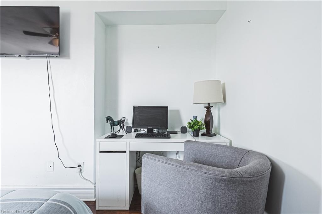 606-101 Queen Street S, Hamilton, ON - Indoor Photo Showing Other Room