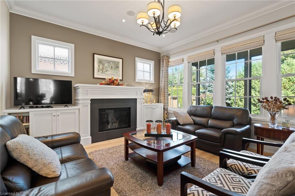 52 Garrison Village Drive, Niagara-On-The-Lake, ON - Indoor Photo Showing Living Room With Fireplace