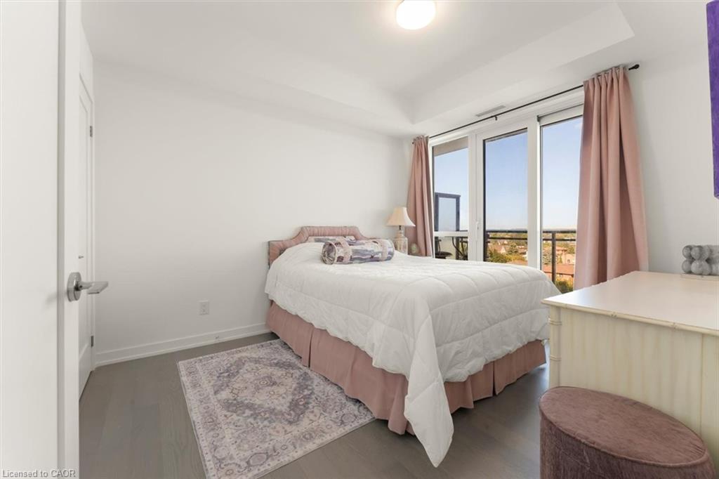 523-8888 Yonge Street, Richmond Hill, ON - Indoor Photo Showing Bedroom