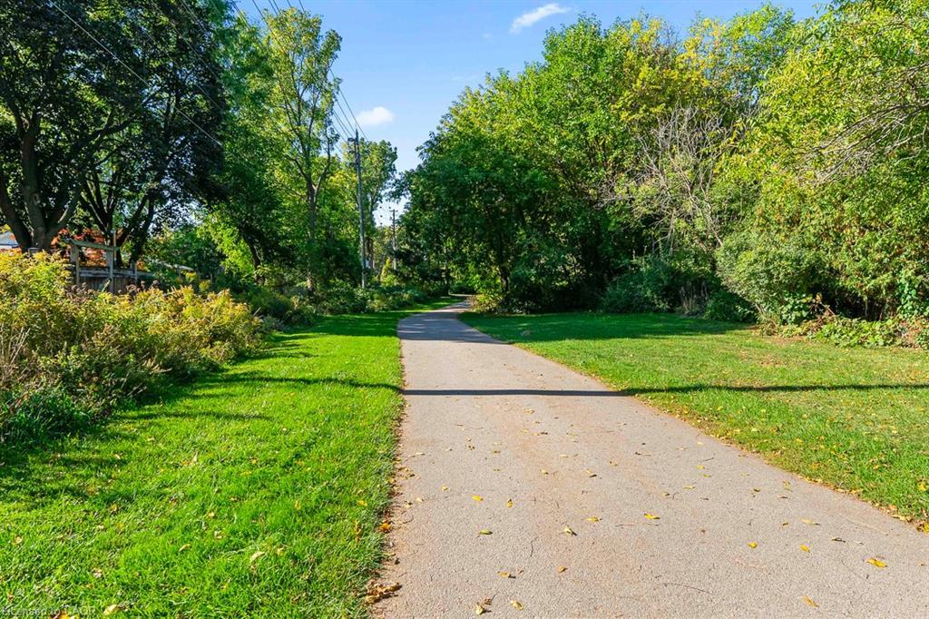 2282 Fairleigh Place, Burlington, ON - Outdoor