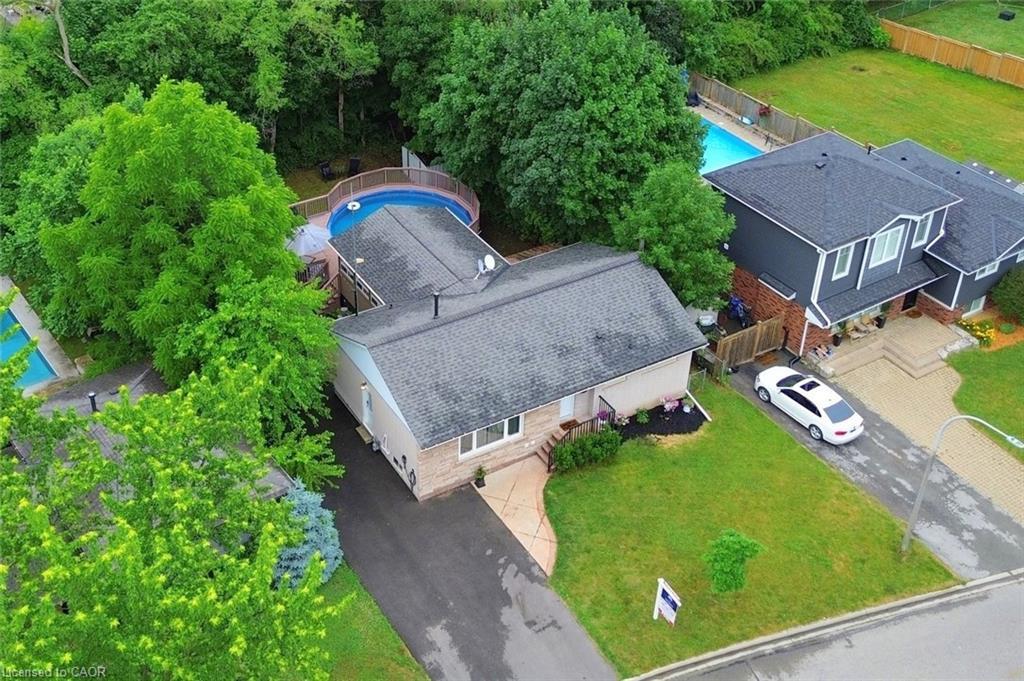 405 Erindale Drive, Burlington, ON - Outdoor With In Ground Pool With Deck Patio Veranda