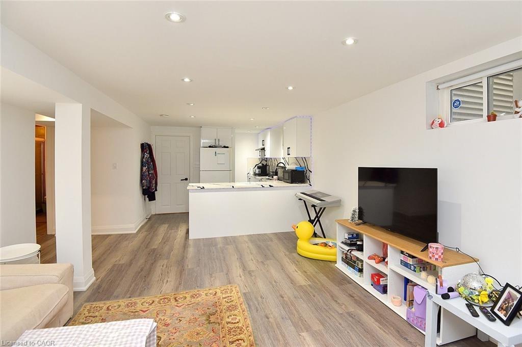 405 Erindale Drive, Burlington, ON - Indoor