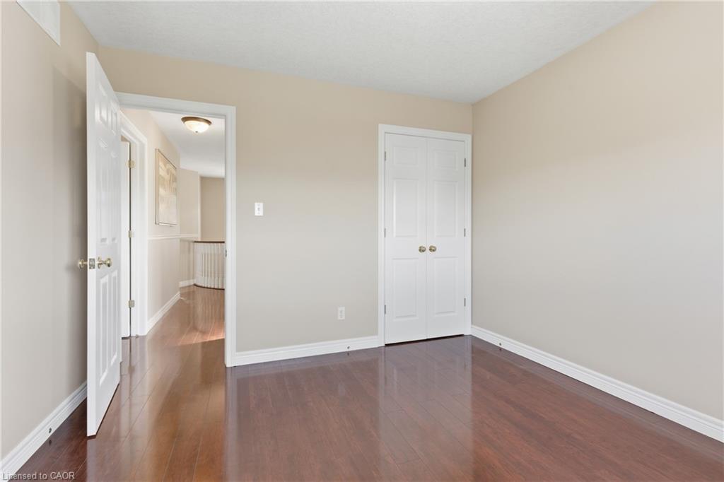 213 Dorchester Drive, Grimsby, ON - Indoor Photo Showing Other Room