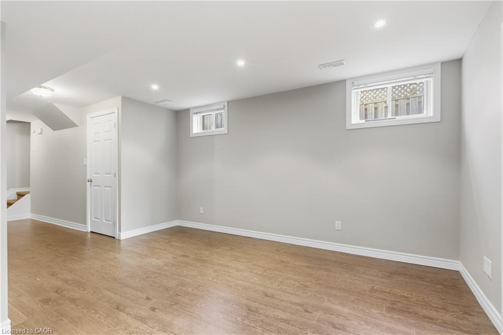 213 Dorchester Drive, Grimsby, ON - Indoor