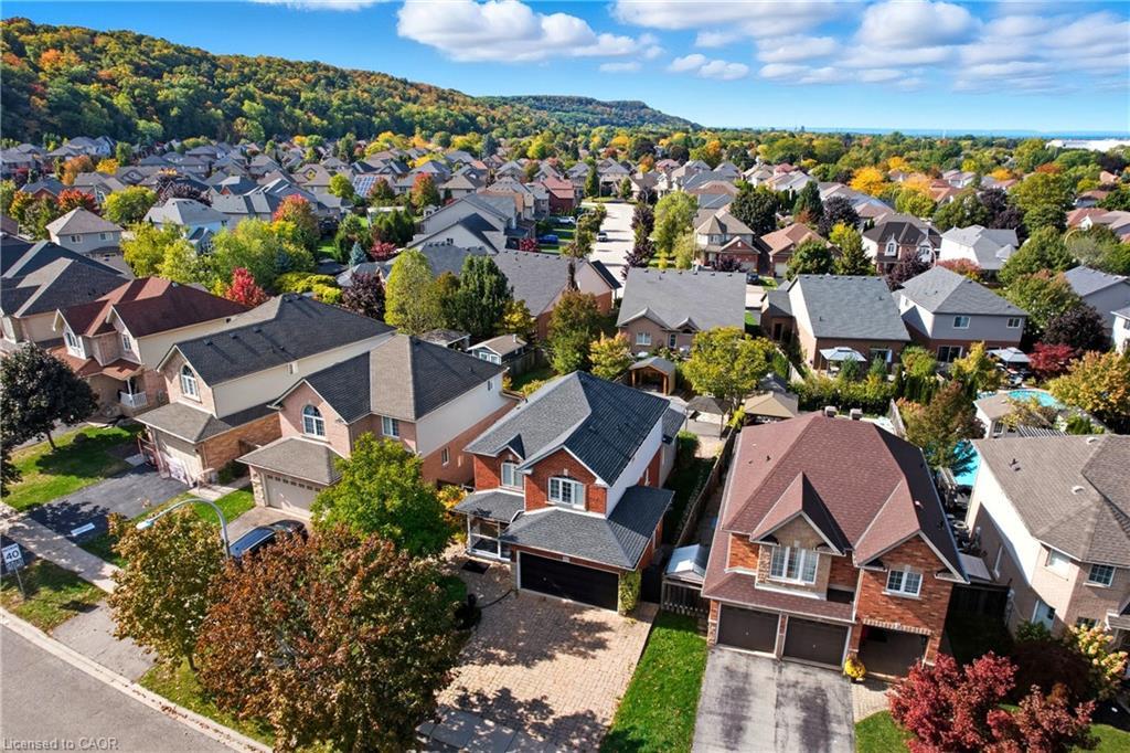 213 Dorchester Drive, Grimsby, ON - Outdoor