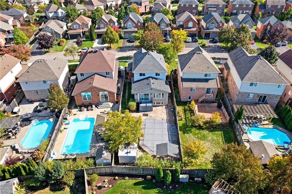 213 Dorchester Drive, Grimsby, ON - Outdoor