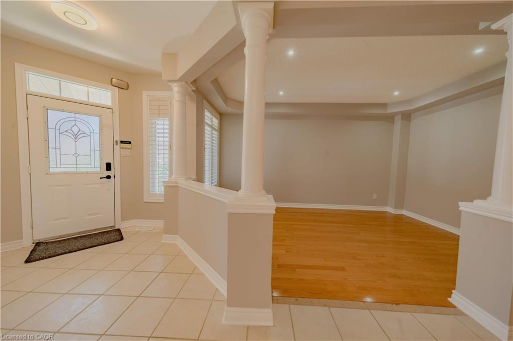 5918 Bassinger Place, Mississauga, ON - Indoor Photo Showing Other Room