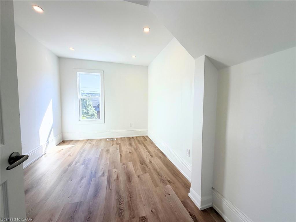 26B-24-26 Cayuga Street, Brantford, ON - Indoor Photo Showing Other Room