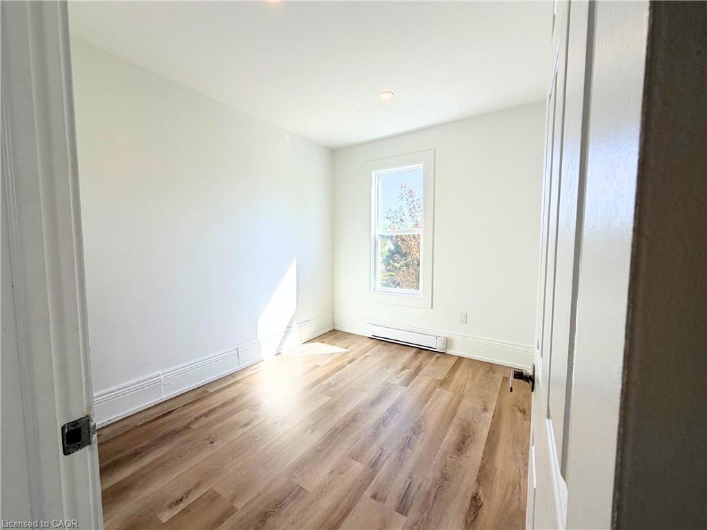 26B-24-26 Cayuga Street, Brantford, ON - Indoor Photo Showing Other Room