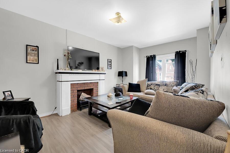 88 Grant Avenue, Hamilton, ON - Indoor Photo Showing Living Room With Fireplace