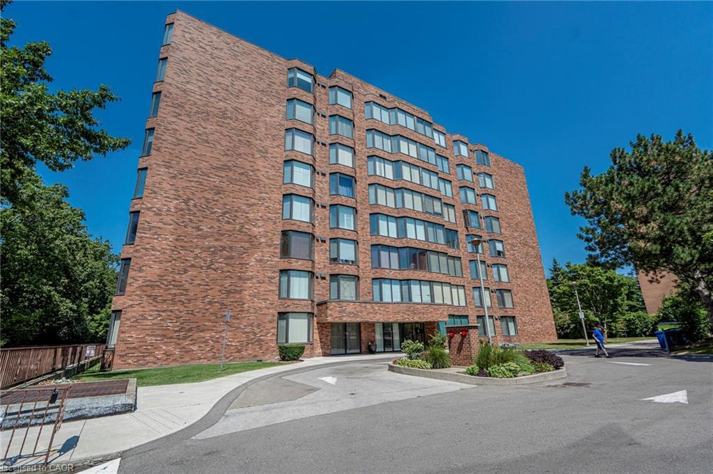 105-200 Limeridge Road W, Hamilton, ON - Outdoor With Facade