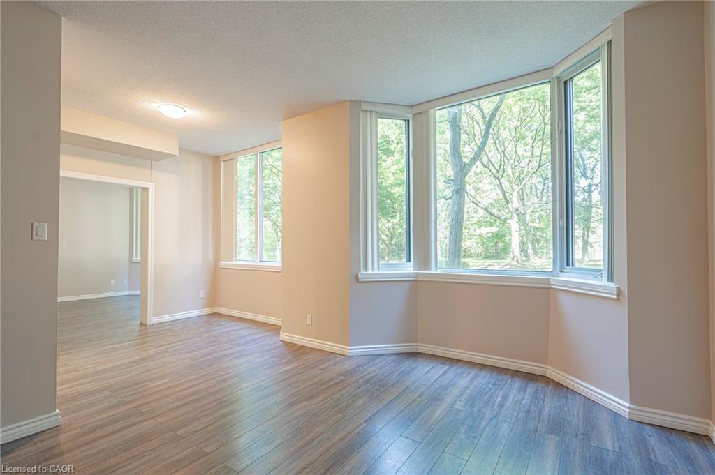 105-200 Limeridge Road W, Hamilton, ON - Indoor Photo Showing Other Room