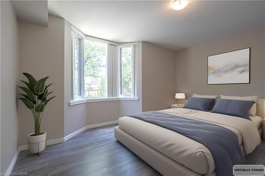 105-200 Limeridge Road W, Hamilton, ON - Indoor Photo Showing Bedroom