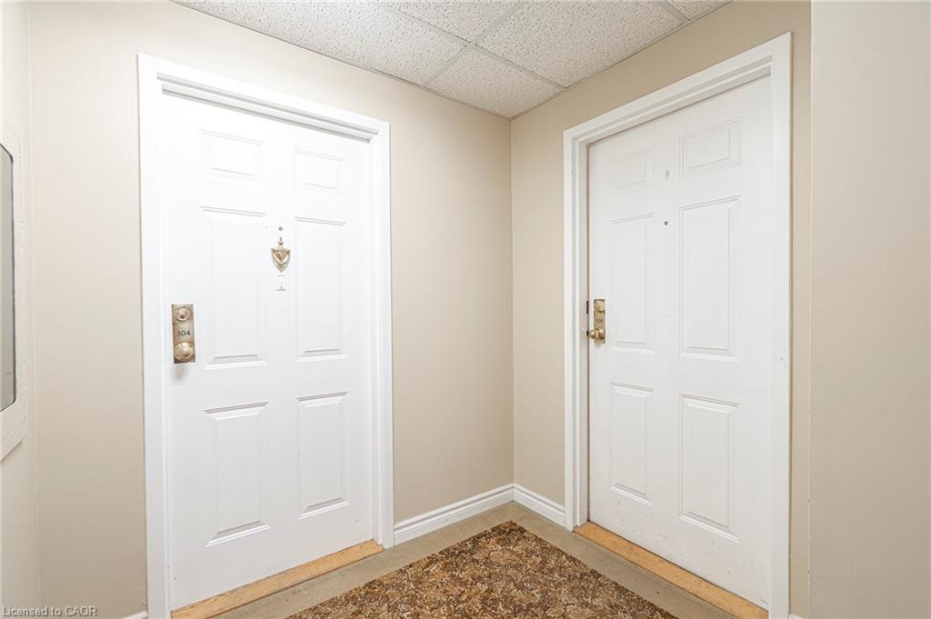 105-200 Limeridge Road W, Hamilton, ON - Indoor Photo Showing Other Room